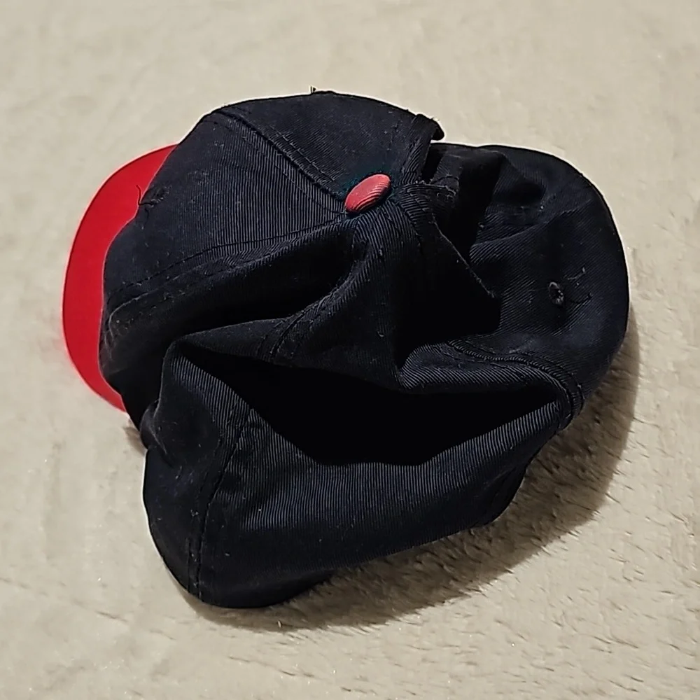 Atlanta Braves Red billed ball cap - Picture 2 of 8